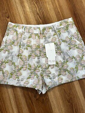 Aureum Woman's Jacquard Floral High-Rise Shorts Sz Lr